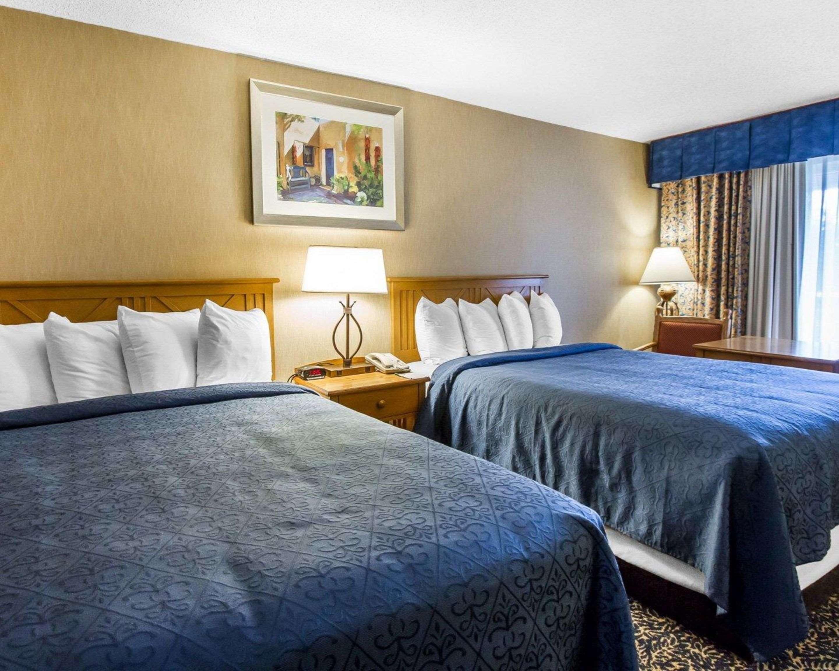 Quality Inn 3*